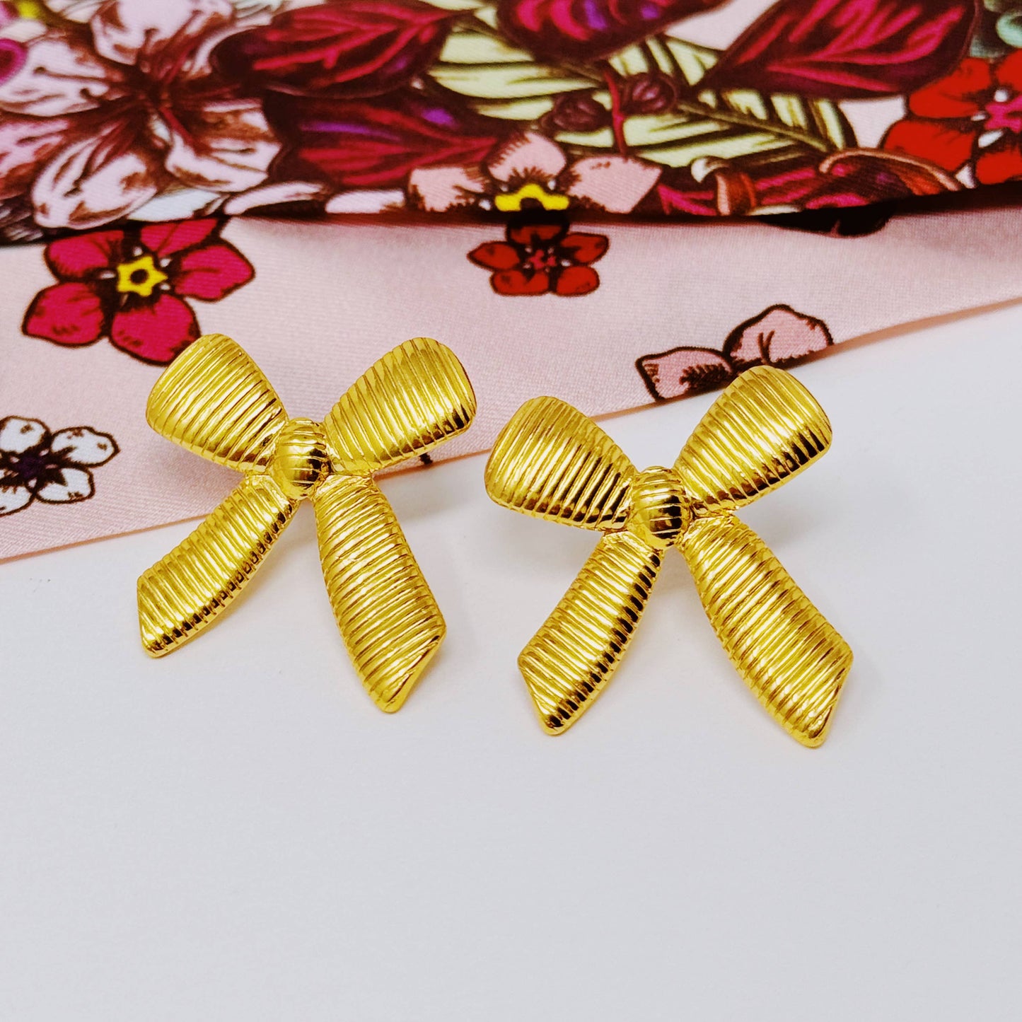 Cabled Bow Earrings