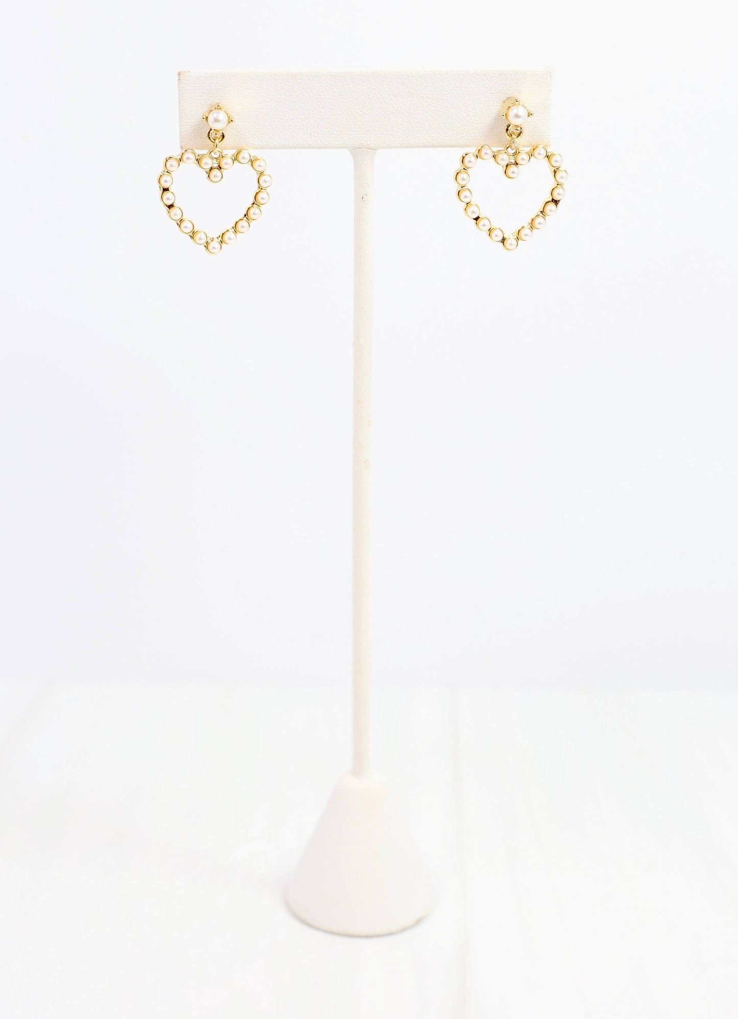 Tamina Pearl Heart Earring Ivory