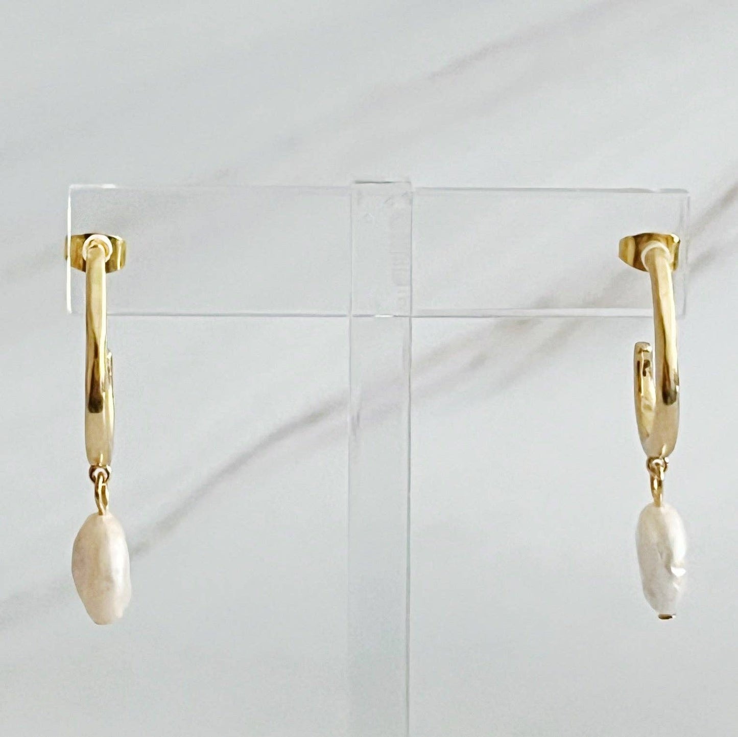 Dangle Pearl Earrings