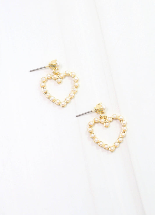 Tamina Pearl Heart Earring Ivory
