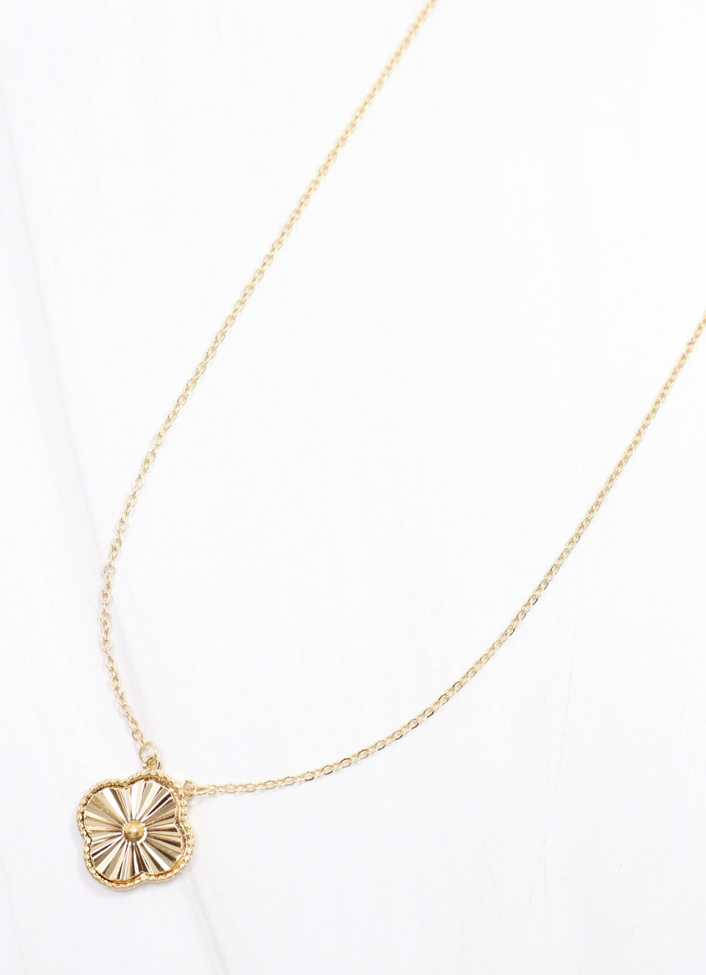 Classic II Clover Necklace