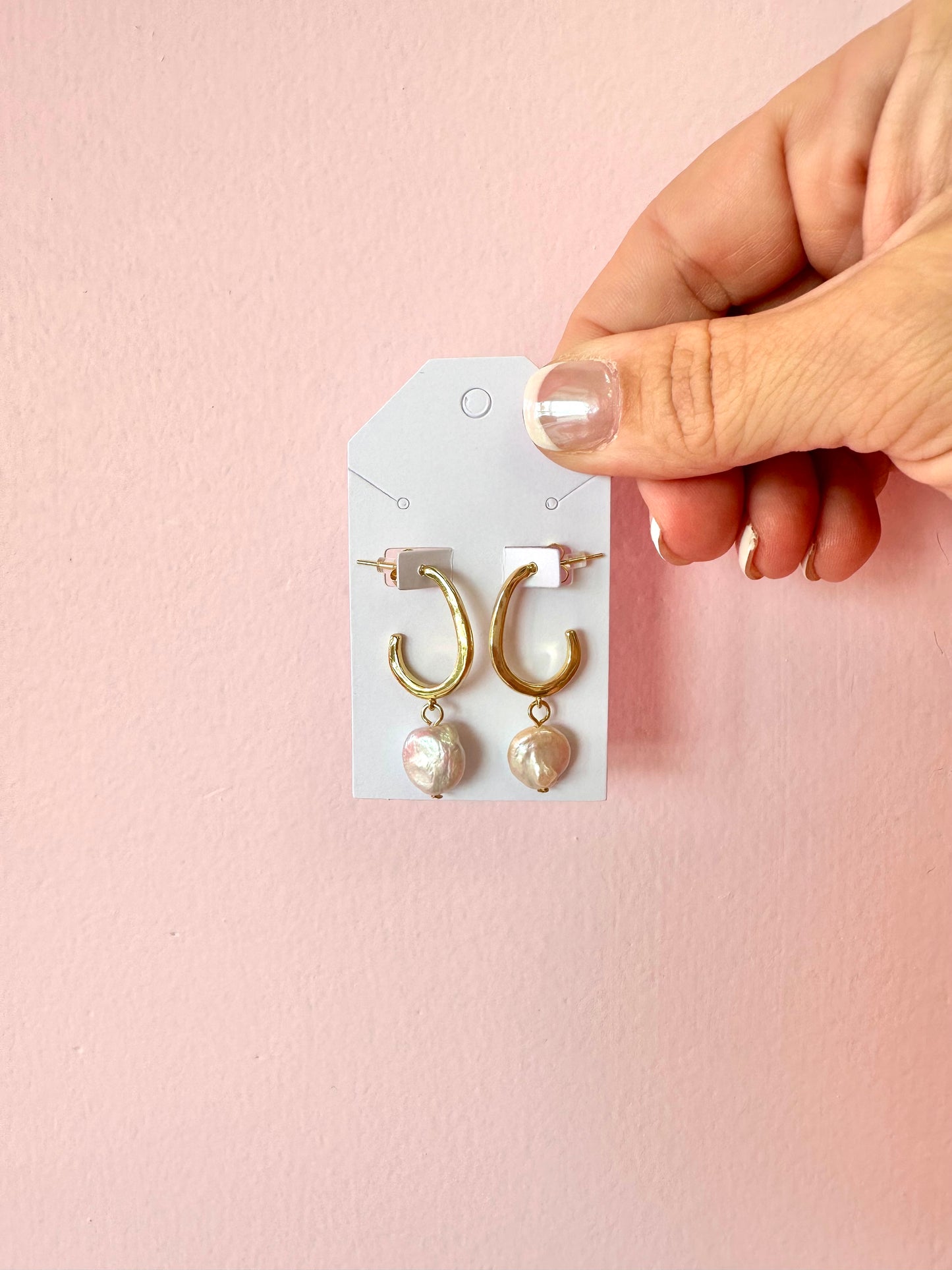 Dangle Pearl Earrings