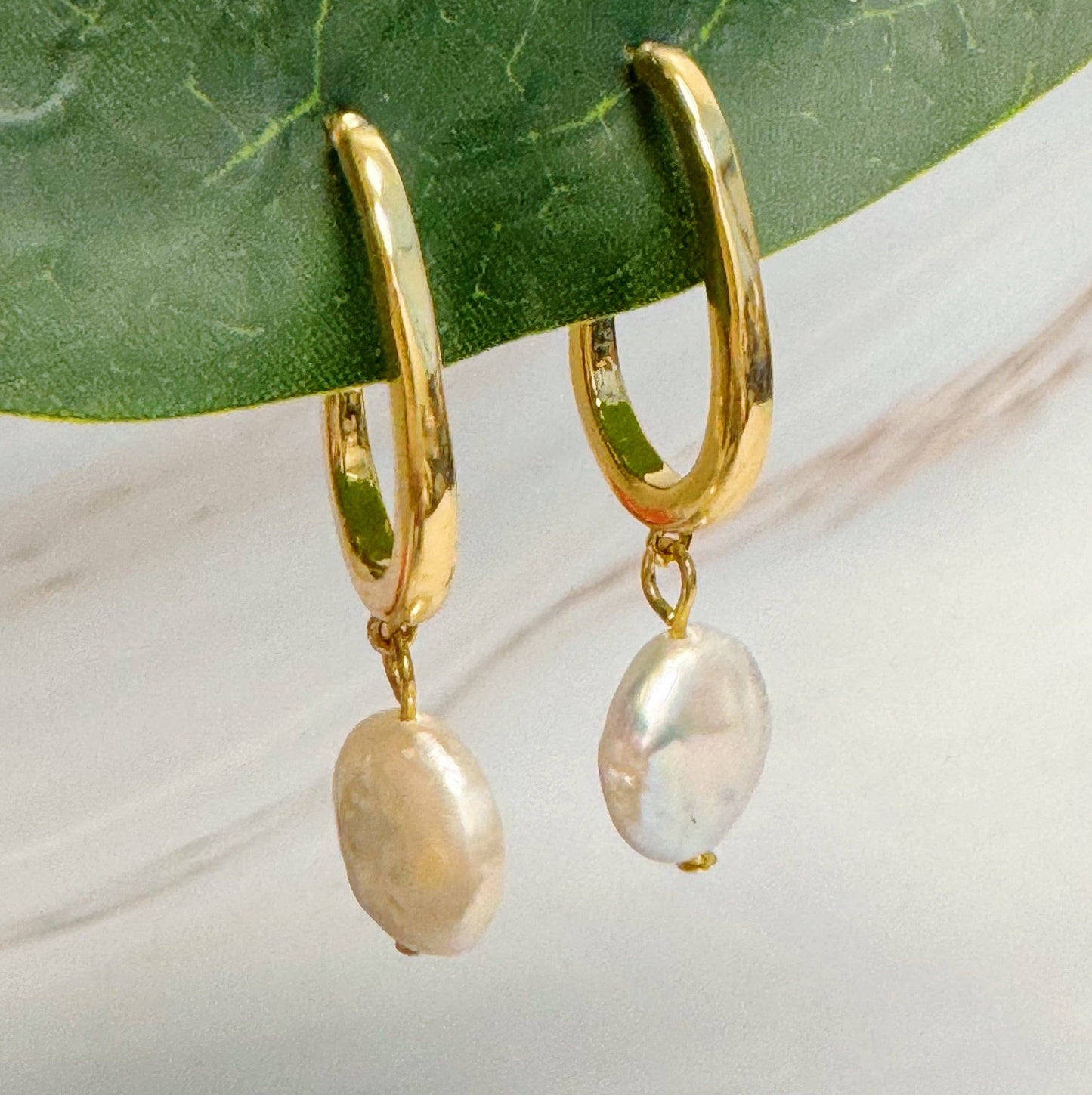 Dangle Pearl Earrings