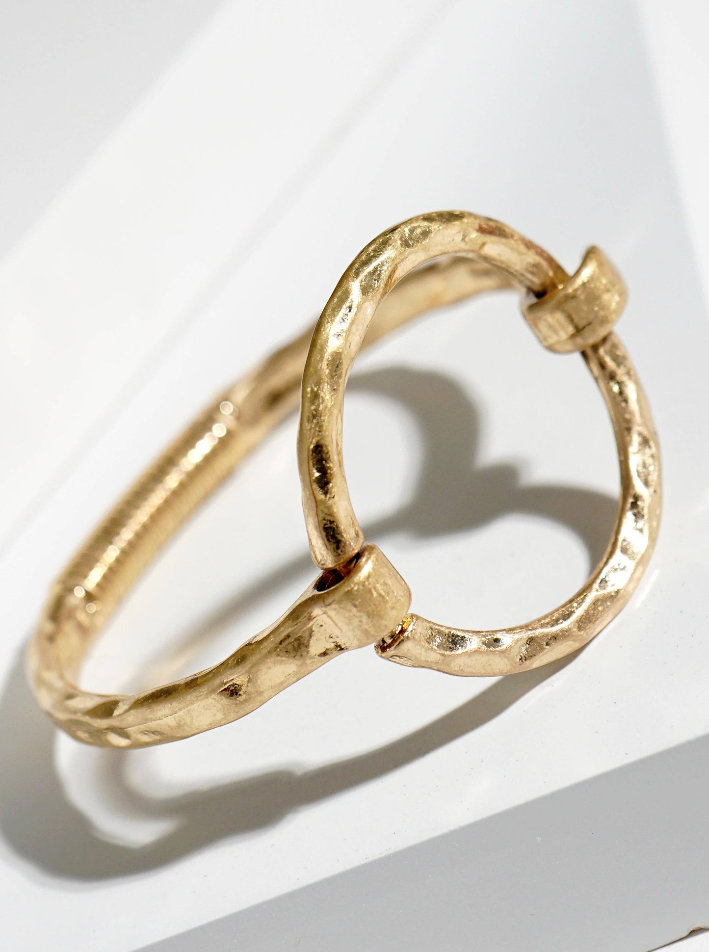Hammered Circle Bracelet - Gold