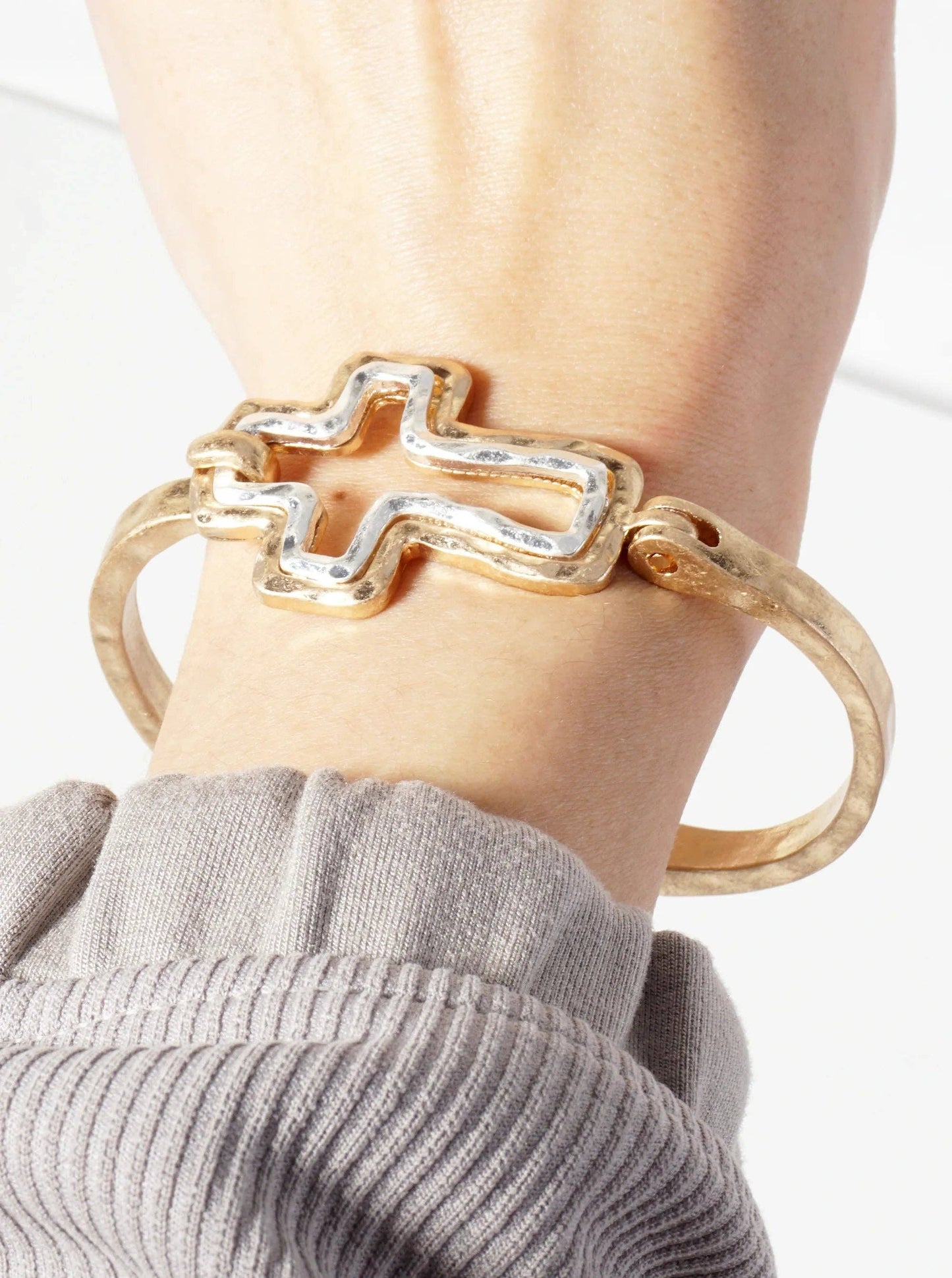 Hammered Cross Bracelet - Gold/Silver