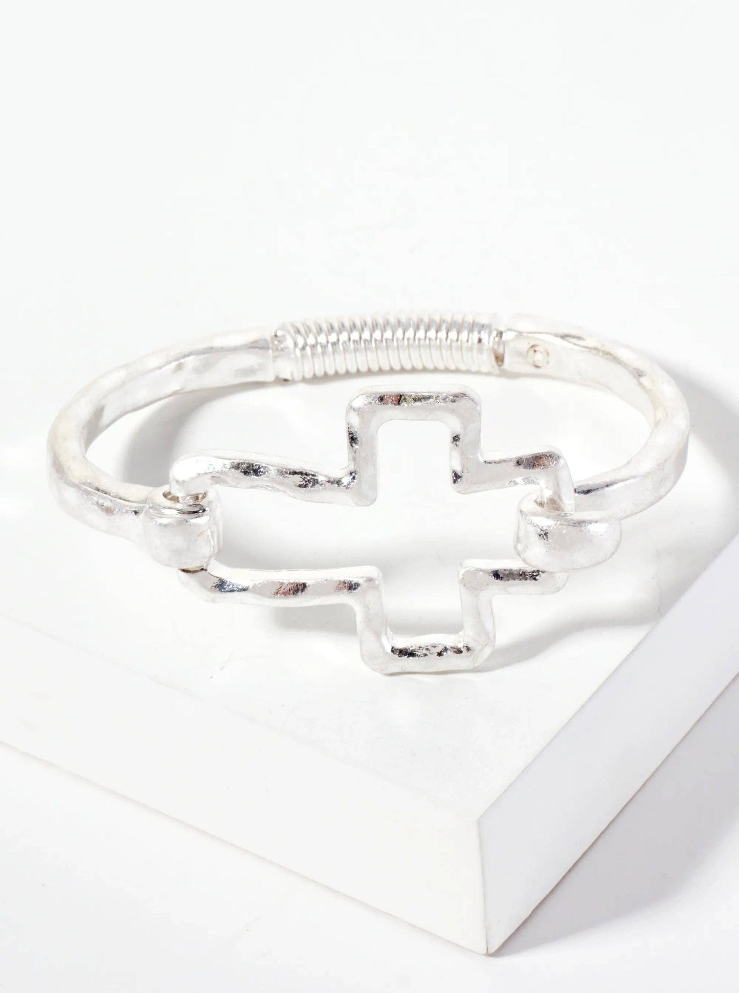 Hammered Cross Bracelet - Silver