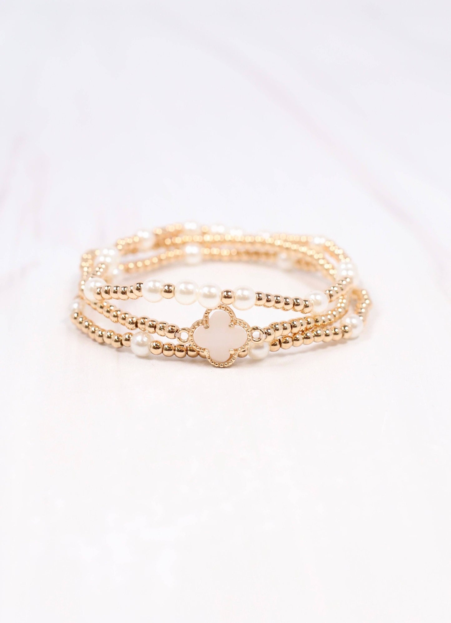 Clover Pearl Bracelet Set
